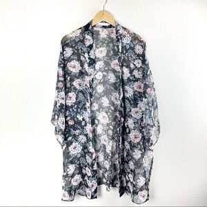 Lush black floral kimono Medium/Large